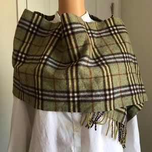 Euc Burberry vintage check cashmere scarf